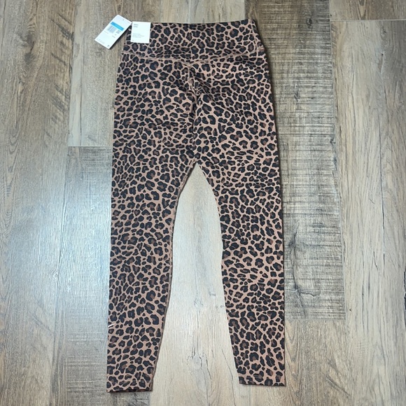 Nike One Dri-Fit Leopard Leggings Medium - Picture 6 of 7